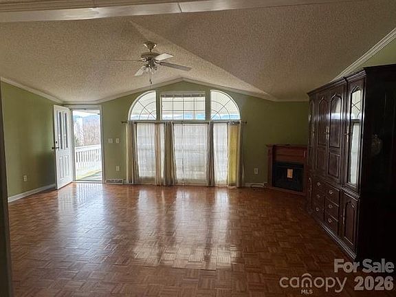 2nd image of 4 English Oaks Dr