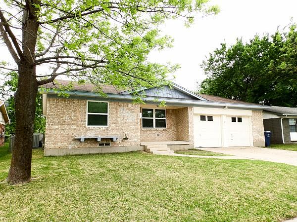 1st image of 706 Dawn Dr