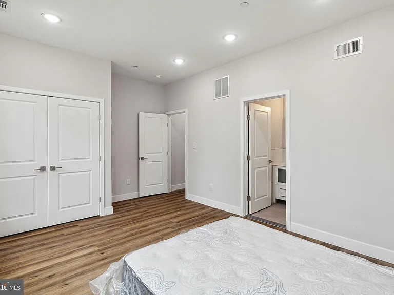 1840 N Gratz St #42-1 — Photo 10