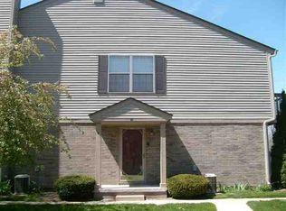 10 Pine Tree Ridge Dr UNIT 4, Waterford, MI 48327