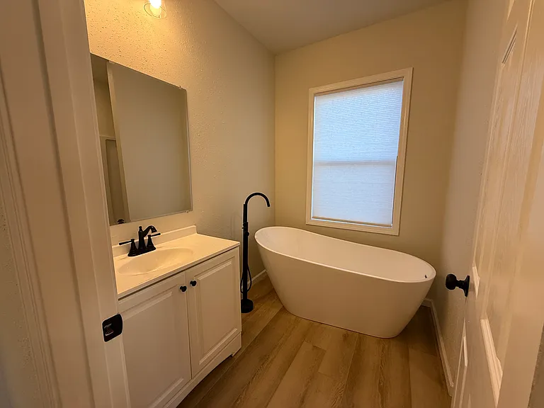 211 Frisco St — Photo 21