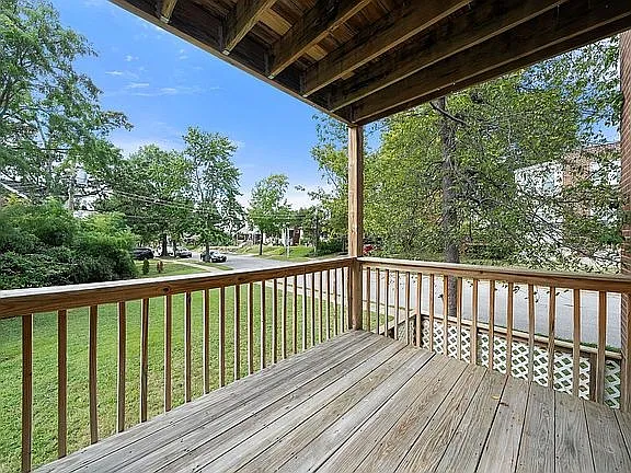 1335 Woodland Dr #1 — Photo 12