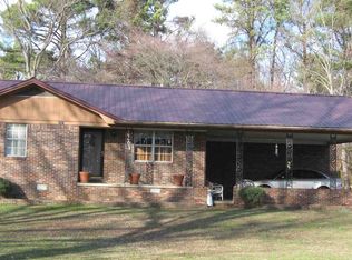 2261 Barrett Ln, Humboldt, TN 38343