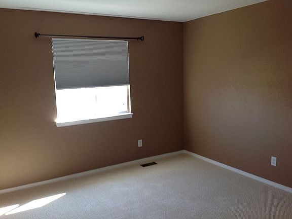 Additional upper bedroom 3