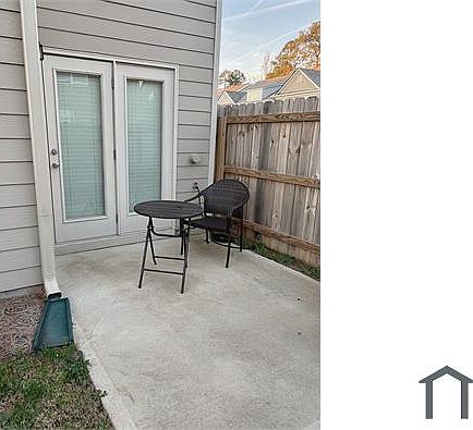 3rd image of 5850 Greystone Dr