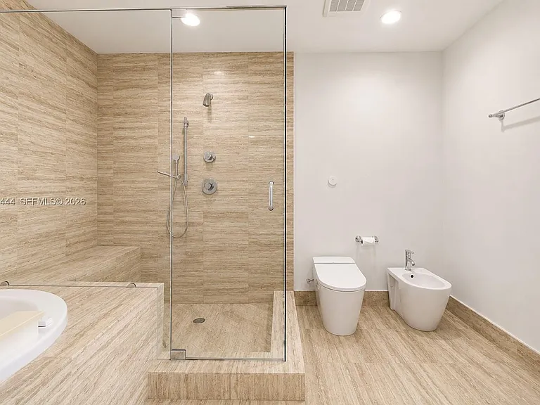 15901 Collins Ave #403 — Photo 14