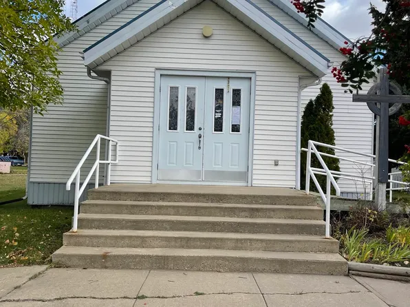 5042 48th Ave, Vegreville, AB T9C 1L8