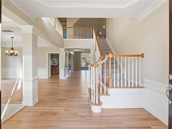 4th image of 3303 Keenland Rd