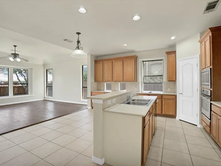 11036 Coralberry Dr — Photo 8