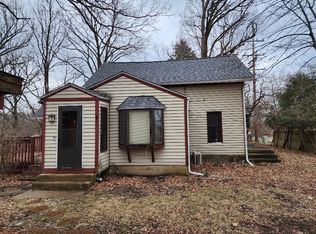 10601 Haegers Bend Rd, Barrington, IL 60010