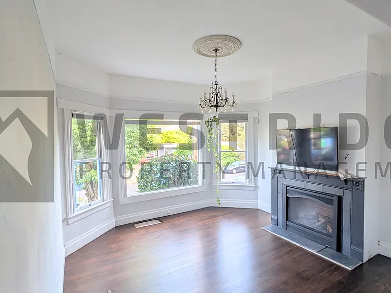 3944 SE 33rd Pl — Photo 4