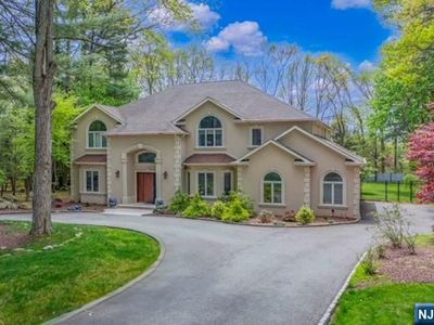 38 Rolling Ridge Rd, Upper Saddle River, NJ, 07458