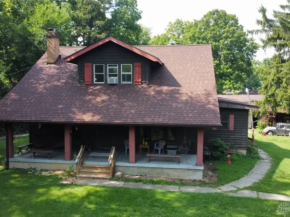 6025 Dog Leg Rd, Dayton, OH 45415