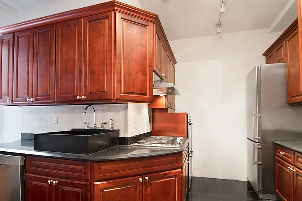 Rented by WAM Partners - William Moses Co. | media 23