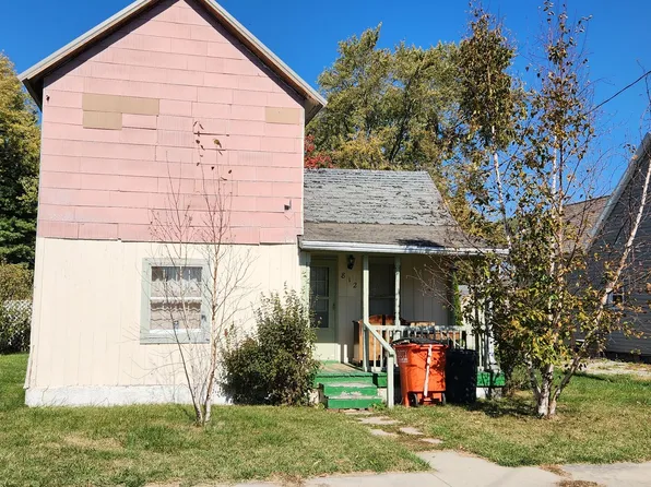 812 W Blackwood St, Sullivan, IL 61951