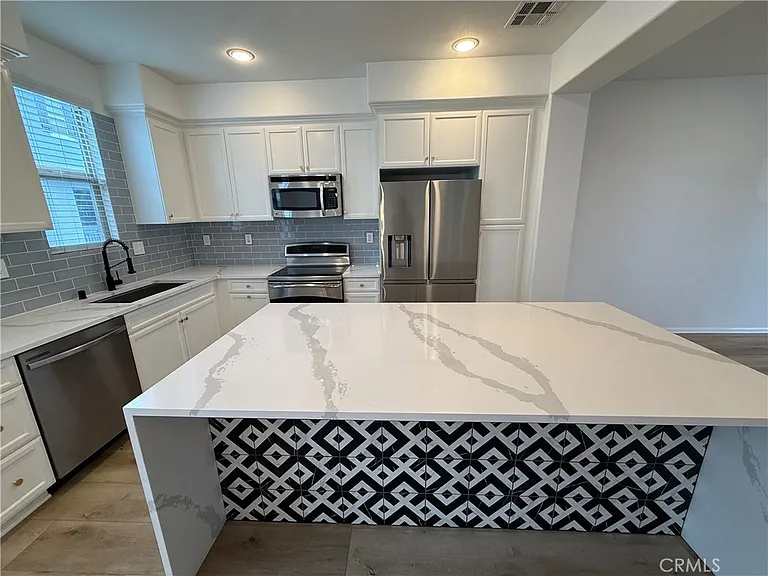 3009 E Pacific Coast Hwy — Photo 11