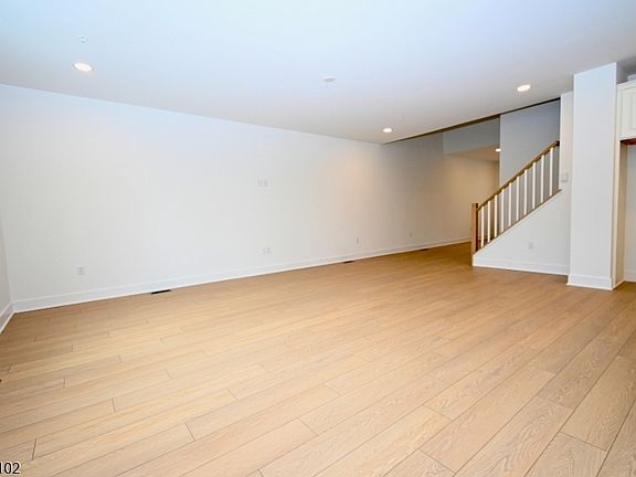 3rd image of 26 Arowana Rd