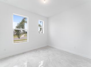 10216 SW Carnelian St, Port Saint Lucie, FL 34987