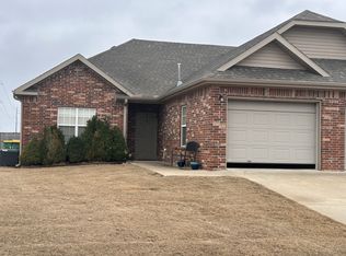 201 Rose St, Centerton, AR 72719