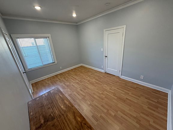 4th image of 1846 Spruce St