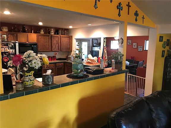 2nd image of 3309 Edgecliff Dr