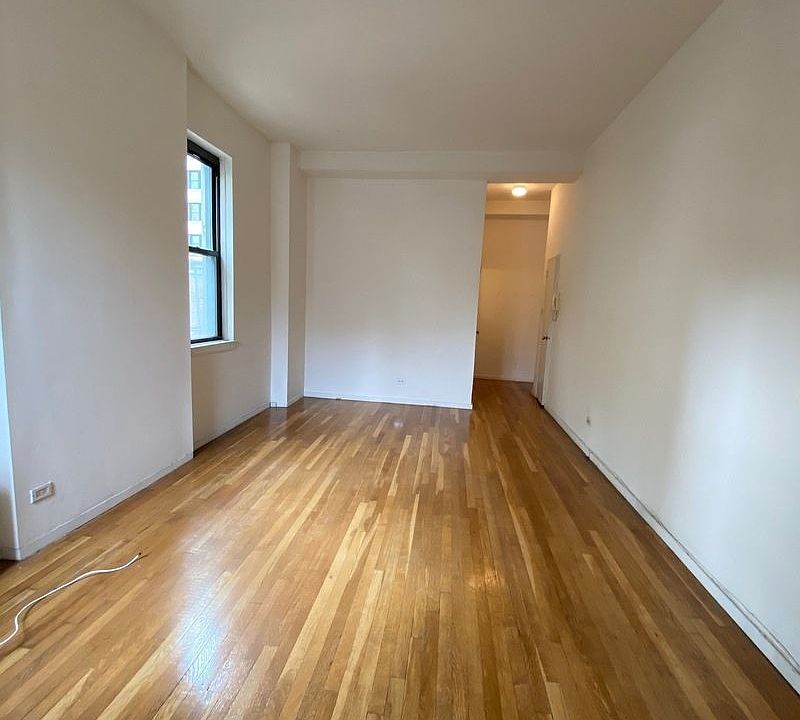 1st image of 76 Irving Pl APT 4D