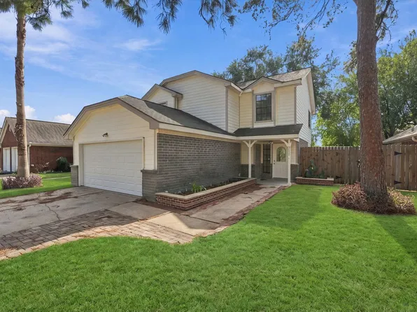 5203 E Pagewick Dr, Houston, TX 77041