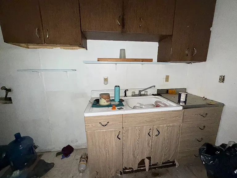 1060 Water St — Photo 8