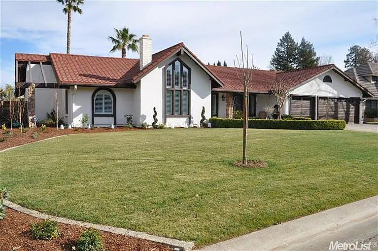 26977 E El Macero Dr photo 1