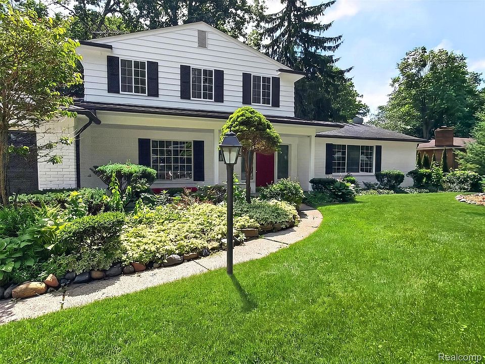 1st image of 16240 Forestview Dr