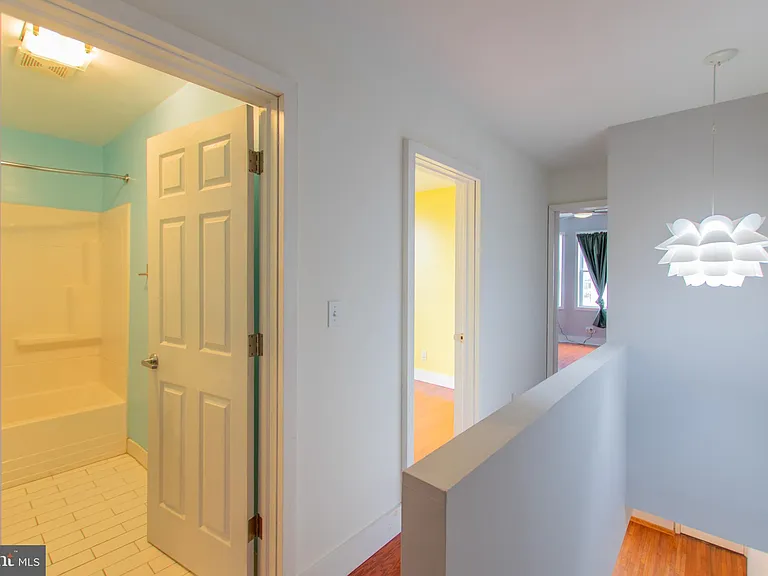 152 Tree St — Photo 9