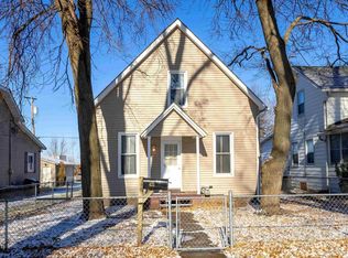 421 15th Ave, East Moline, IL 61244