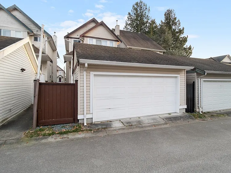 126XX Hampton Ct — Photo 9