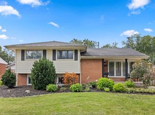 1023 Marjorie Dr, Windsor, ON N8S 4A2
