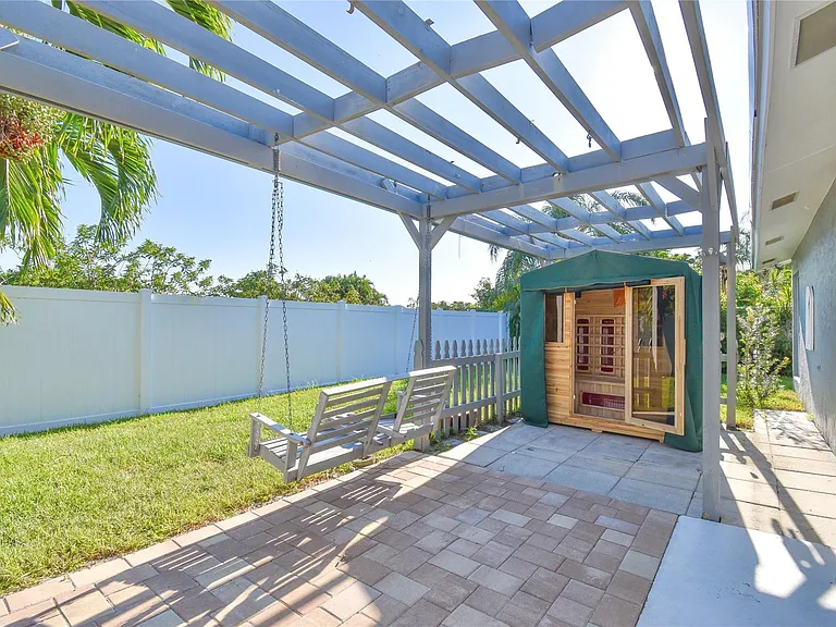 6550 Country Wood Way — Photo 40