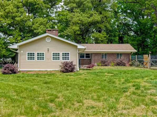 3915 Avera Ave, Winston Salem, NC 27106