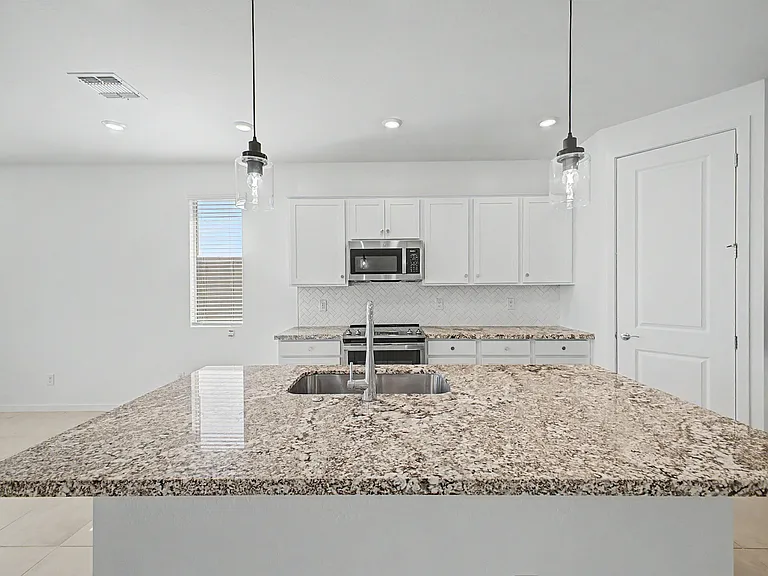 25291 W Hidalgo Ave — Photo 9
