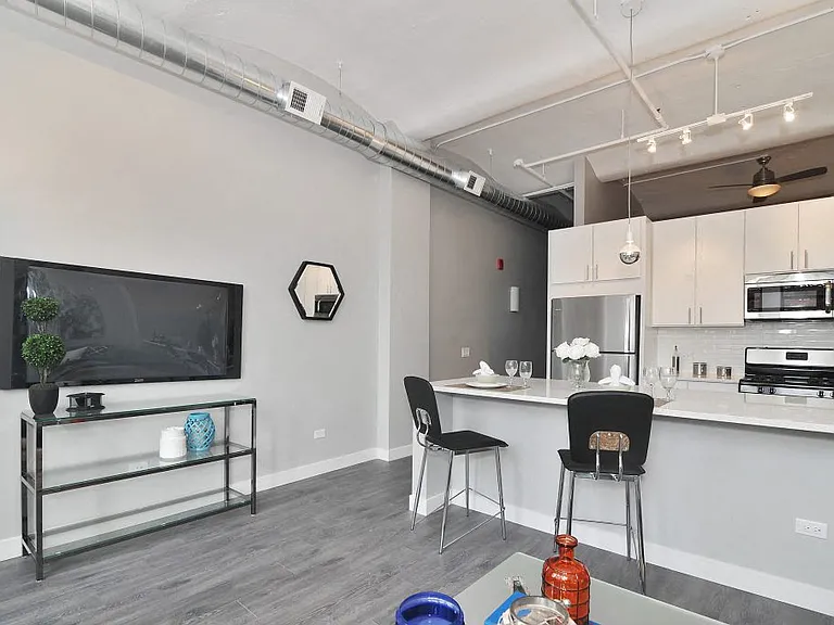 Library Lofts — Photo 69