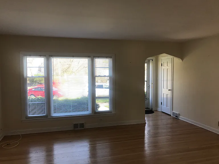 8060 Elmwood St — Photo 8