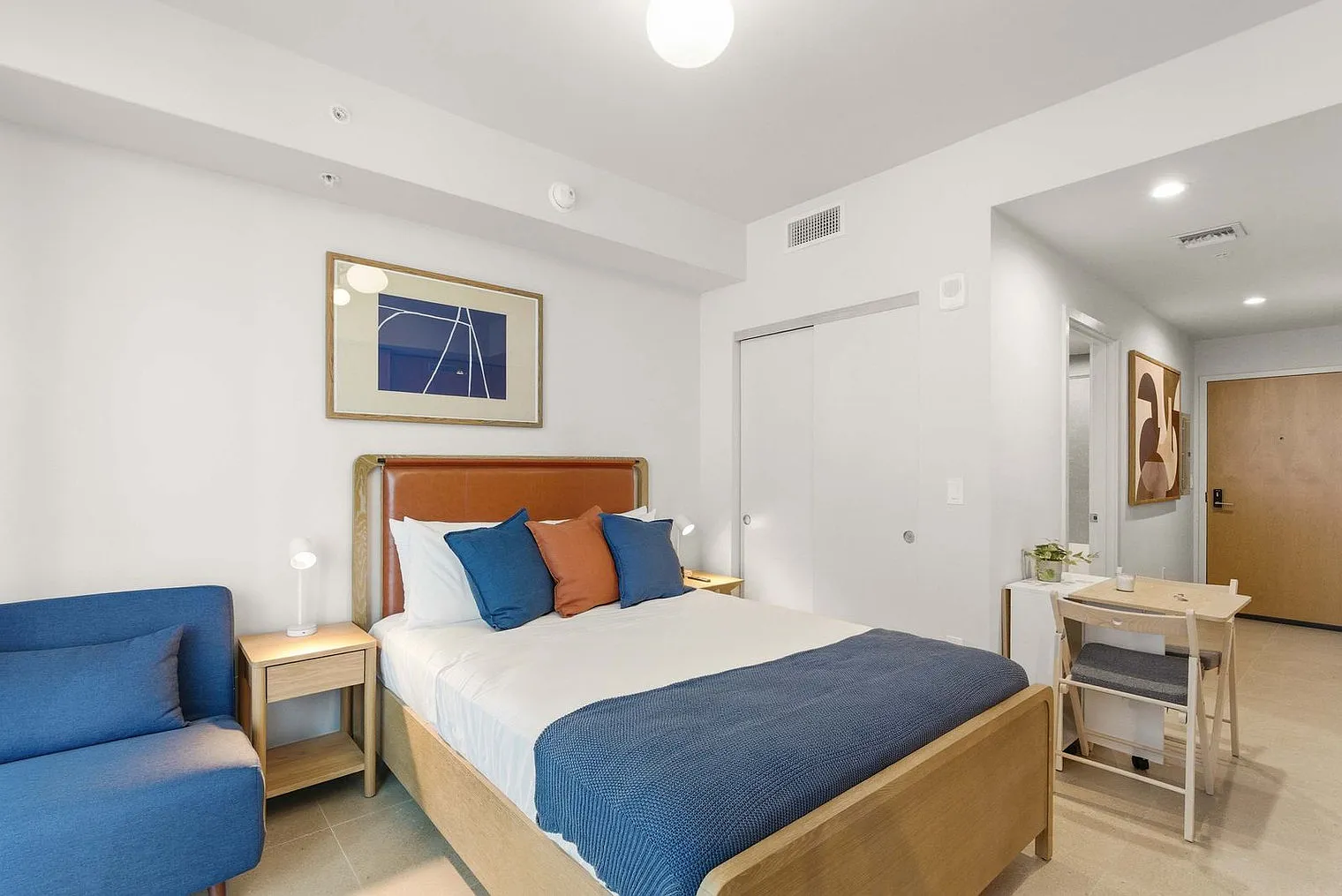 Studio, 1.0 bath, 344 sqft, $2,202 — Photo 2