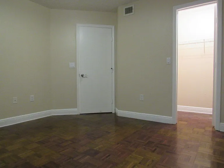 12601 Equestrian Cir #1104 — Photo 10