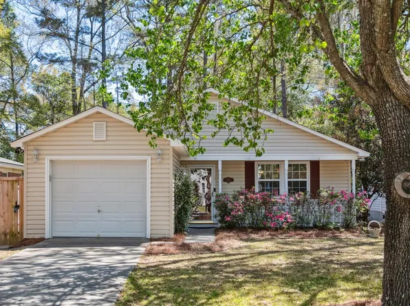 1411 River Front Dr, Charleston, SC 29407