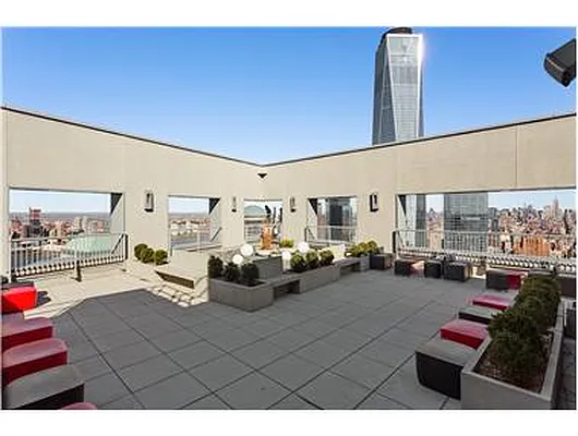 Rented by NOVO | media 61