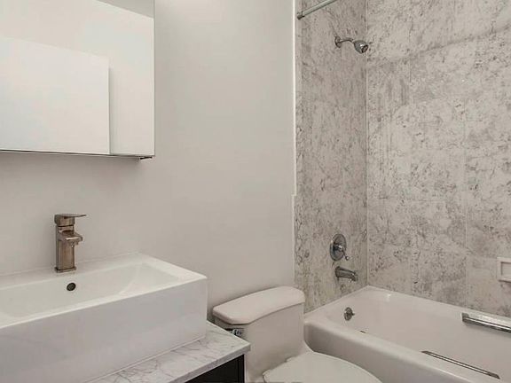 5th image of 404 E 79th St APT 4E