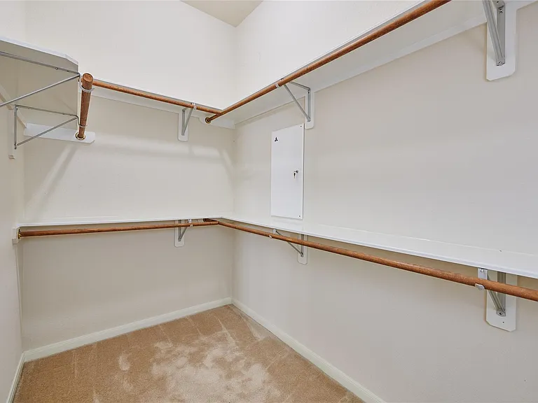 22 W Greenhill Terrace Pl — Photo 29