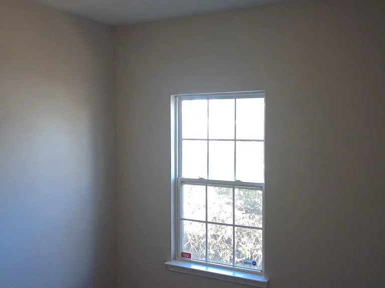 2804 Batavia St — Photo 10