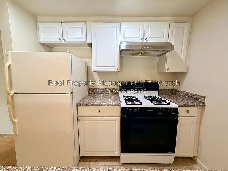 1927 Fox Way — Photo 6