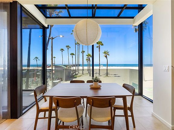 2nd image of 3009 Ocean Front Walk