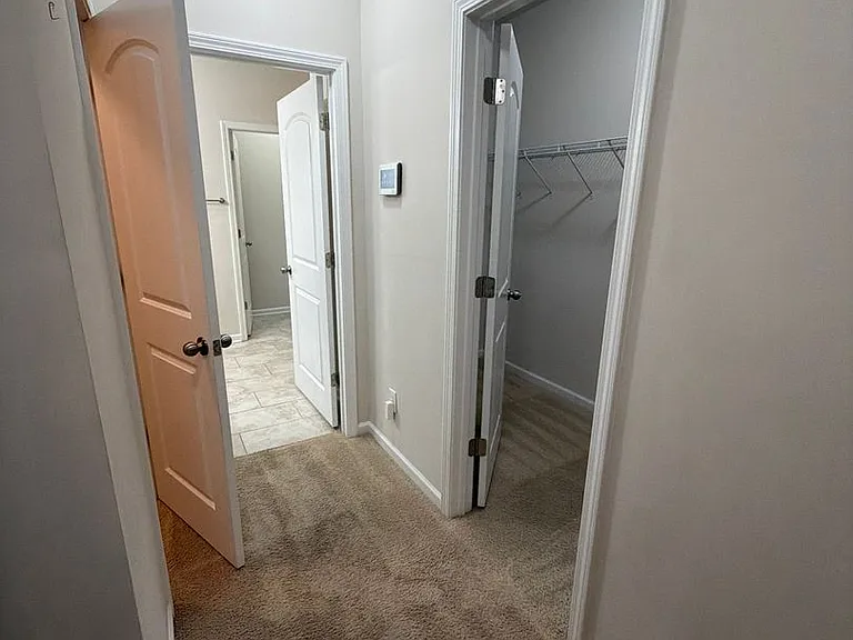 1008 Fairbrae Ln — Photo 9