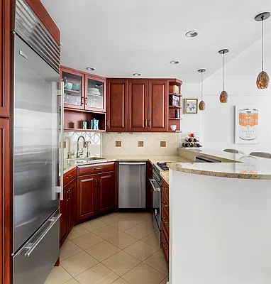 Sold by Living New York | media 2